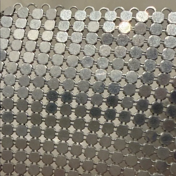 A silver-toned chainmail mesh scarf bib necklace. VTG - Picture 5 of 16